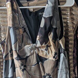 St. John Couture Sleeveless Blouse Size 16